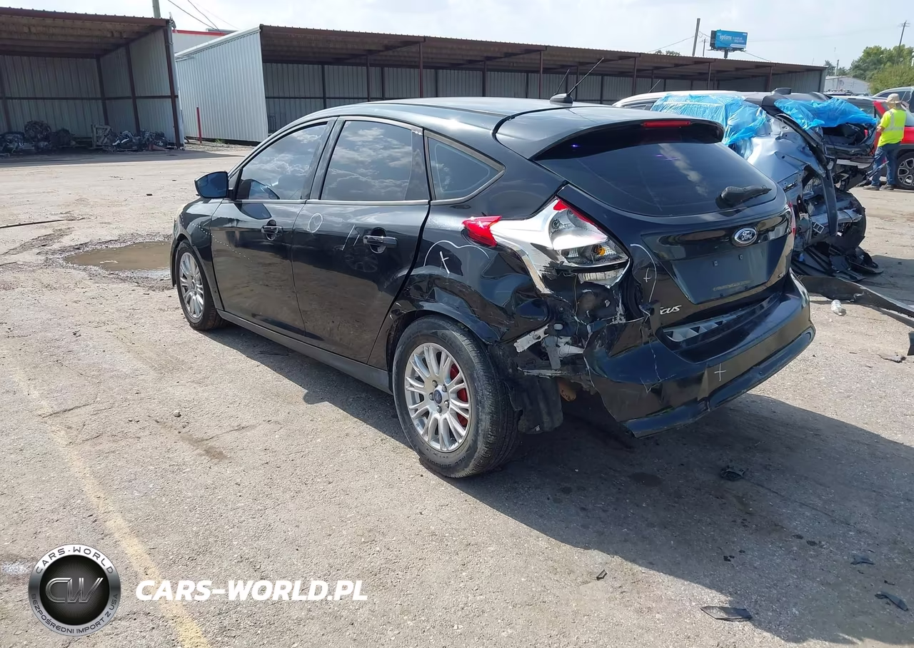 2012 Ford Focus Se VIN:1FAHP3K21CL437190 - 3