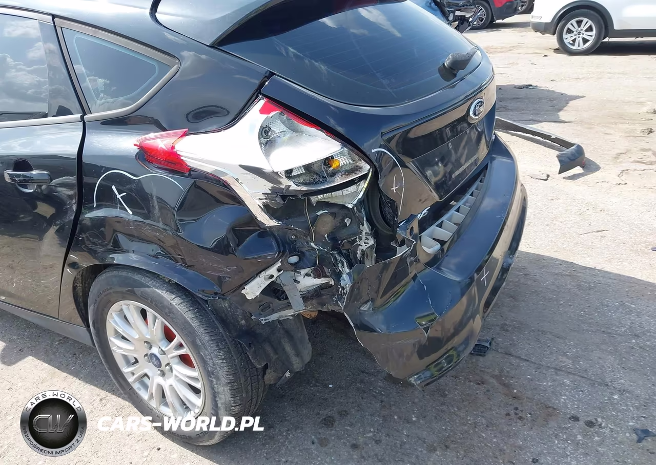 2012 Ford Focus Se VIN:1FAHP3K21CL437190 - 6