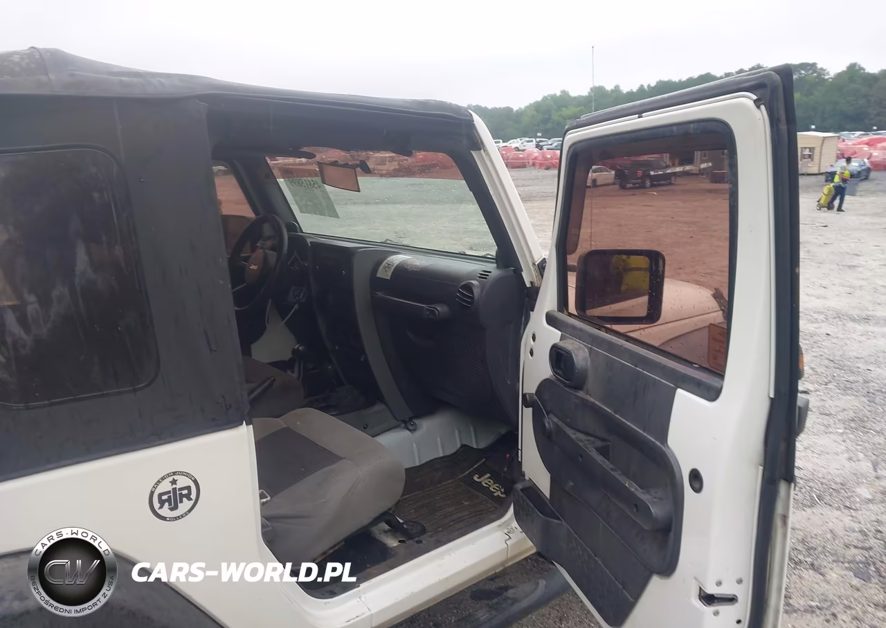 2010 Jeep Wrangler Sport VIN:1J4AA2D17AL145515 - 5