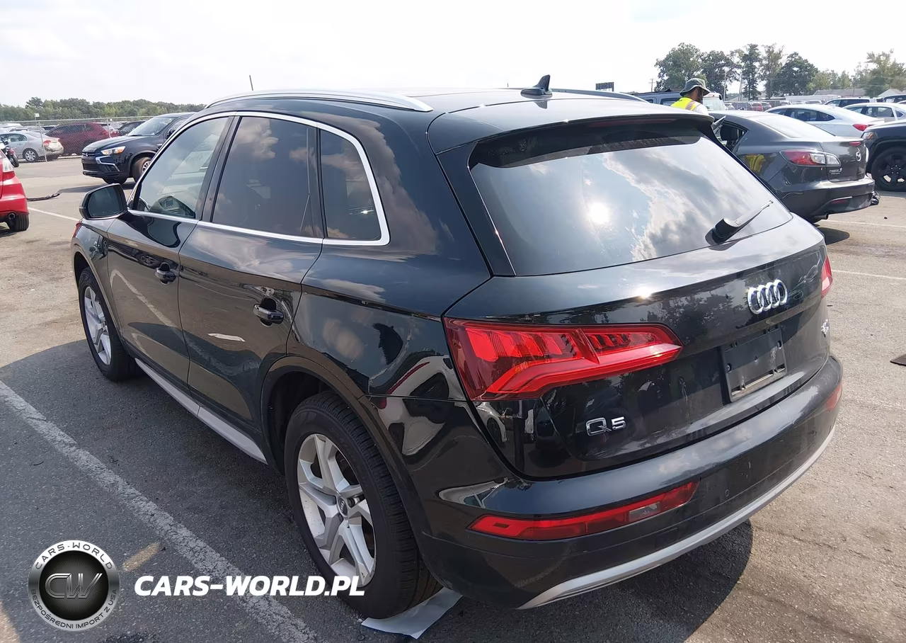 2018 Audi Q5 2.0T Premium-2.0T Tech Premium VIN:WA1BNAFY4J2169225 - 3