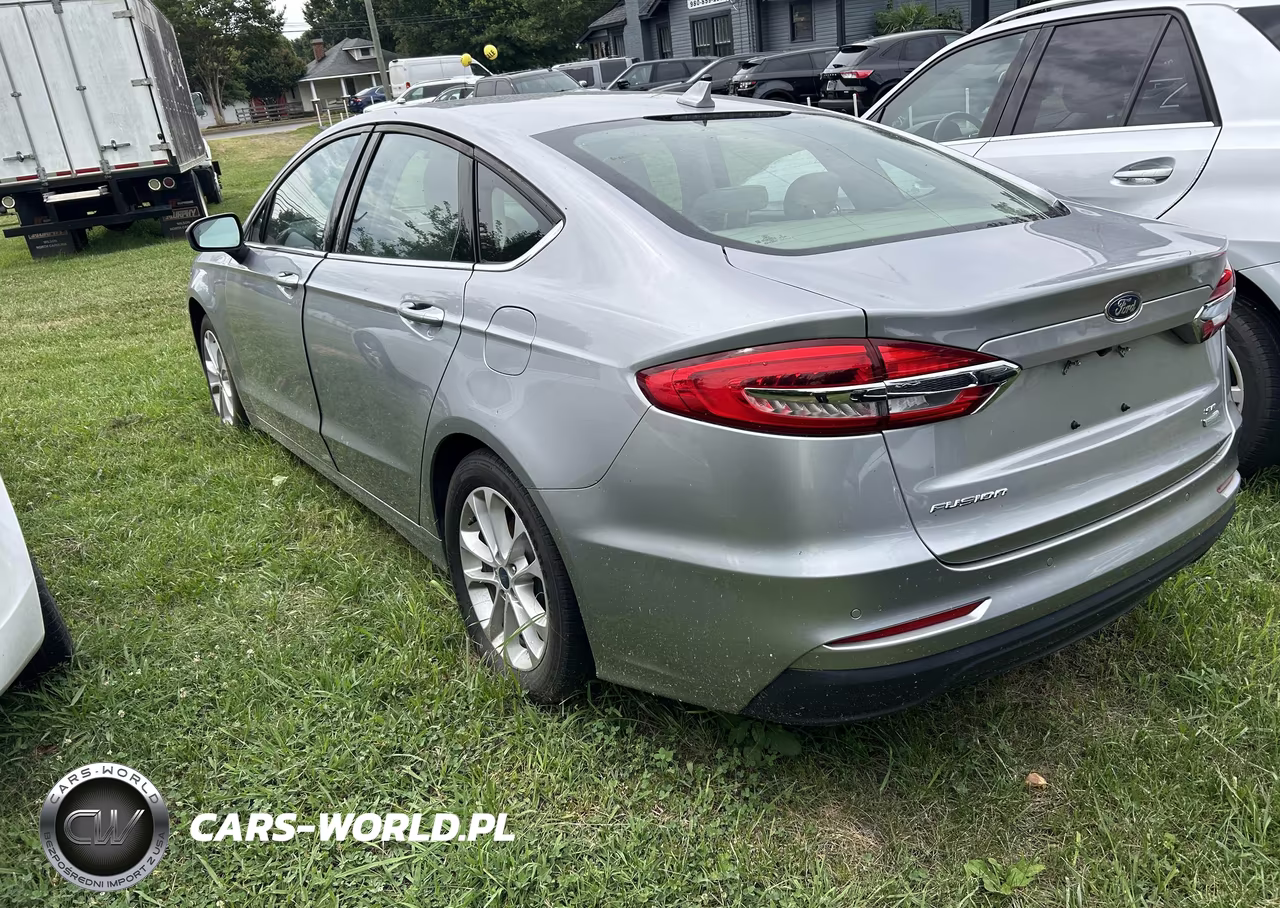 2020 Ford Fusion Se VIN:3FA6P0HD3LR195602 - 3
