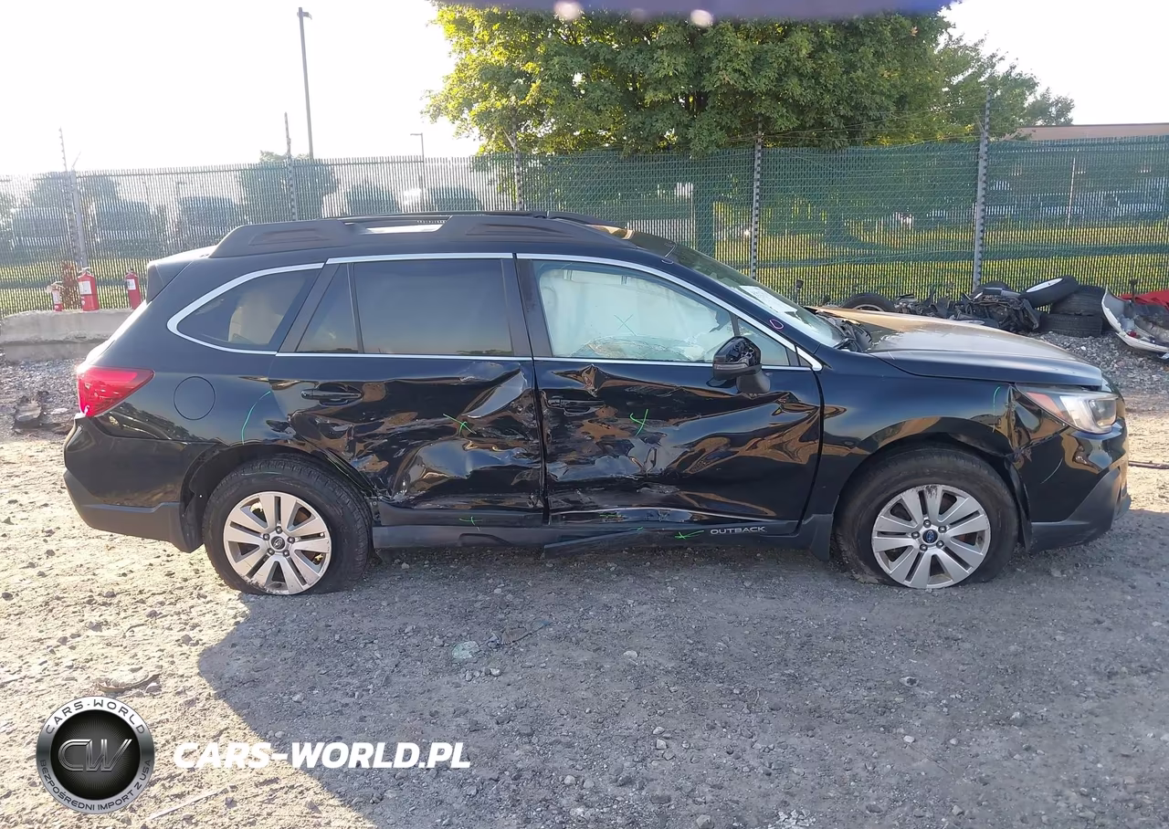 2019 Subaru Outback 2.5I Premium VIN:4S4BSAHC1K3338477 - 13