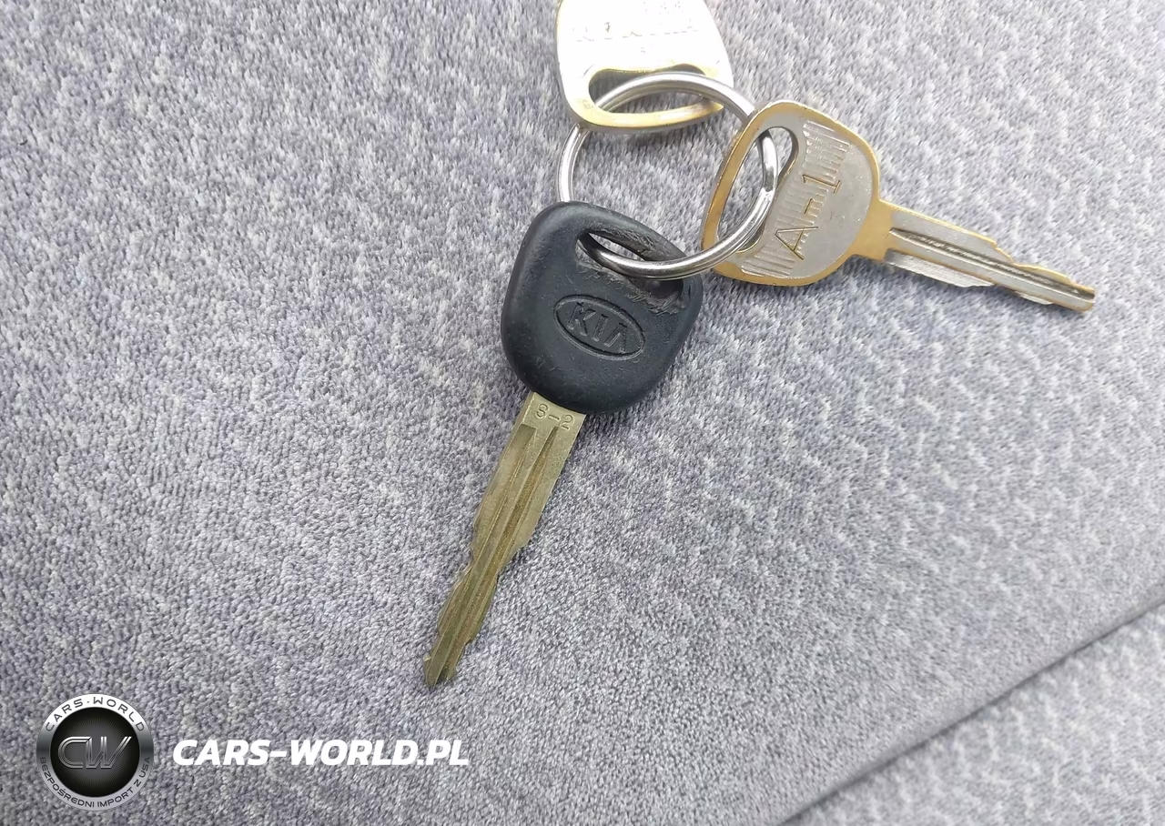 2003 Kia Spectra Ls VIN:KNAFB121635254235 - 11