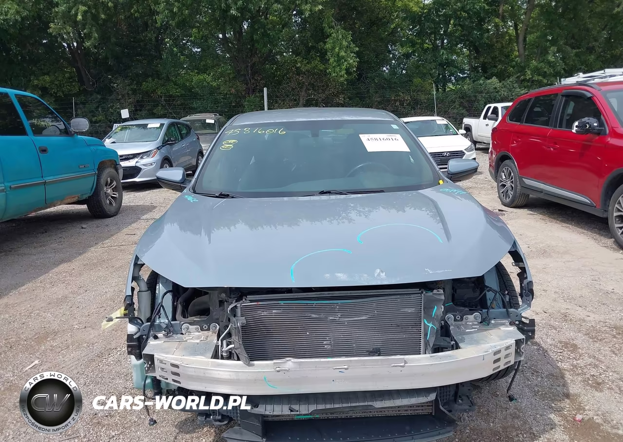 2018 Honda Civic Sport VIN:SHHFK7H40JU211401 - 13