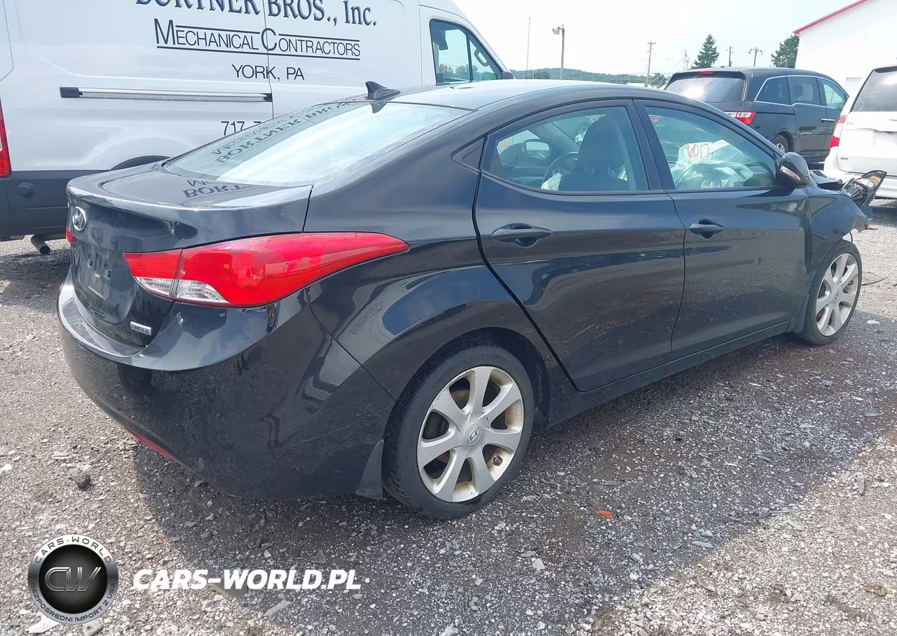 2013 Hyundai Elantra Limited VIN:5NPDH4AE2DH399921 - 4
