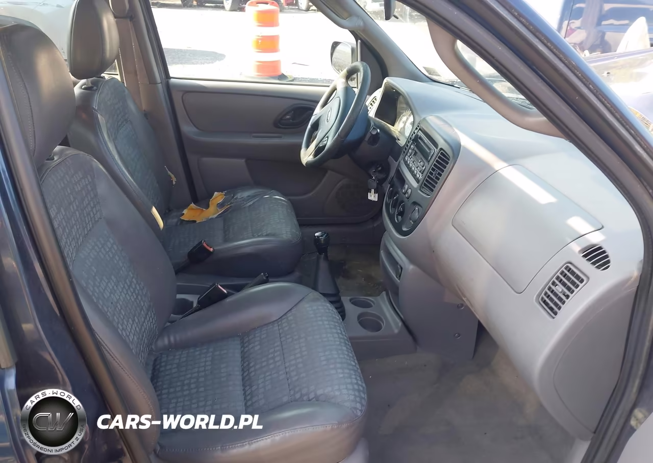 2002 Ford Escape Xls VIN:1FMYU02B32KC09905 - 5