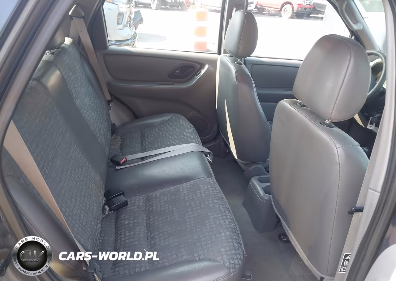 2002 Ford Escape Xls VIN:1FMYU02B32KC09905 - 8