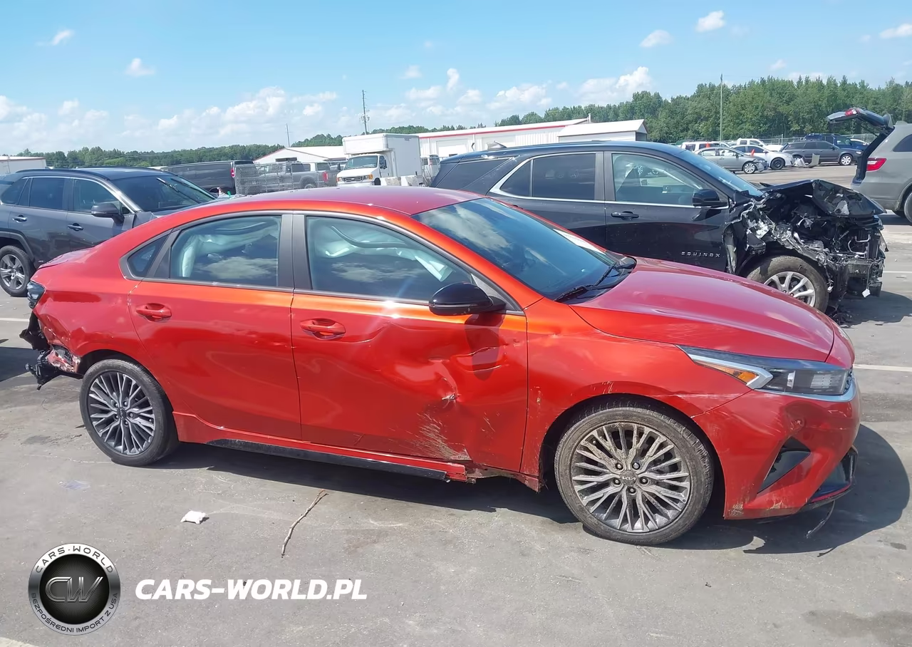 2023 Kia Forte Gt-Line VIN:3KPF54AD7PE559101 - 13