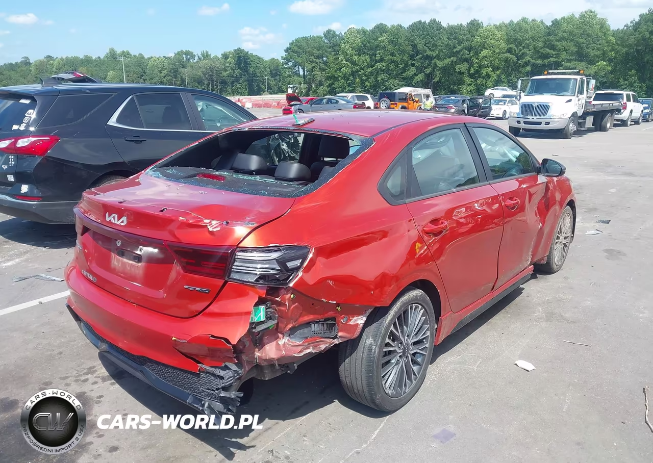 2023 Kia Forte Gt-Line VIN:3KPF54AD7PE559101 - 4