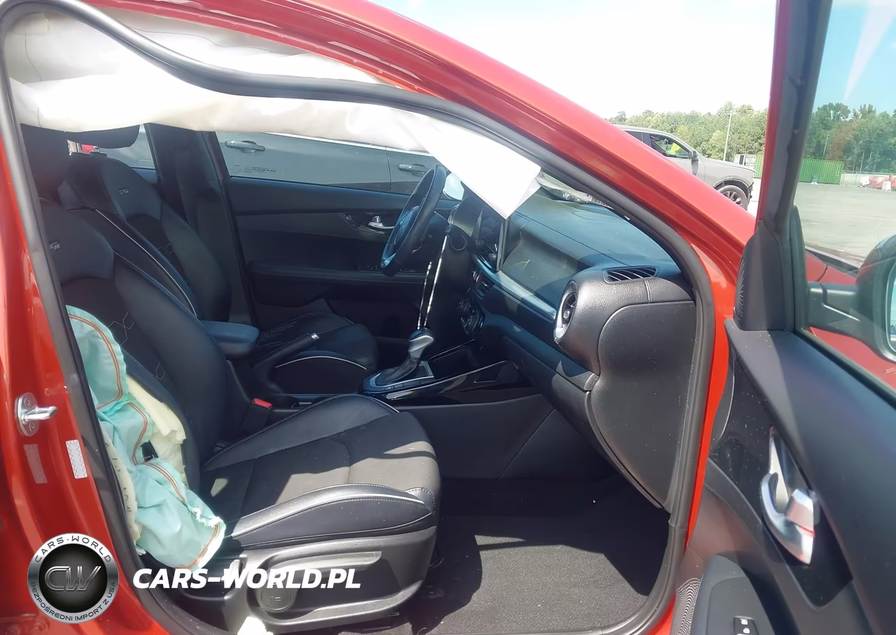 2023 Kia Forte Gt-Line VIN:3KPF54AD7PE559101 - 5
