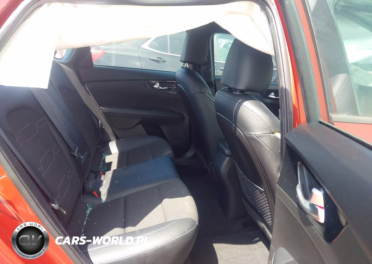 2023 Kia Forte Gt-Line VIN:3KPF54AD7PE559101 - 8