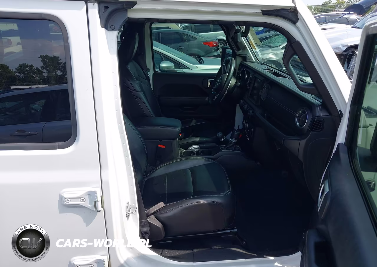 2019 Jeep Wrangler Unlimited Moab 4X4 VIN:1C4HJXEG5KW575533 - 5