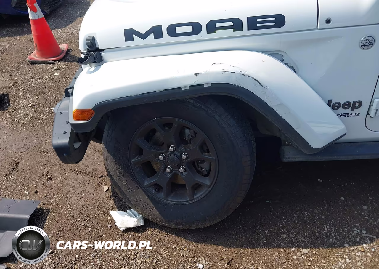 2019 Jeep Wrangler Unlimited Moab 4X4 VIN:1C4HJXEG5KW575533 - 6