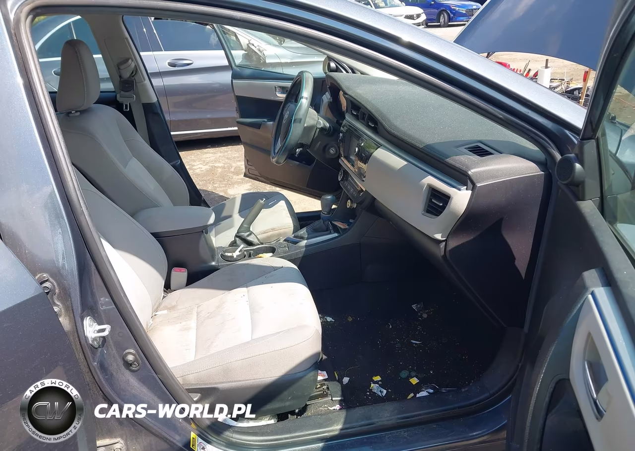 2016 Toyota Corolla Le VIN:2T1BURHE3GC696841 - 5