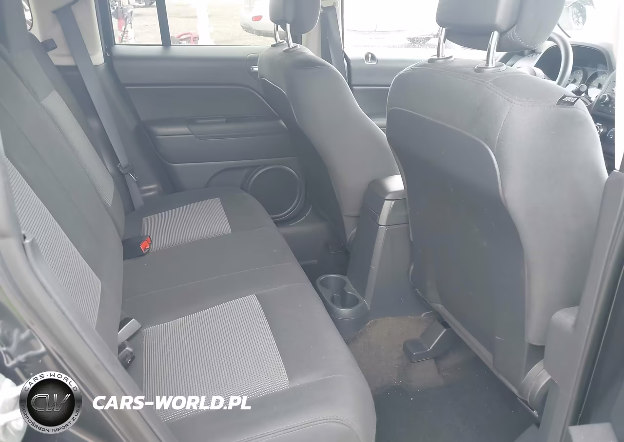 2016 Jeep Patriot Sport VIN:1C4NJPBB0GD548755 - 8