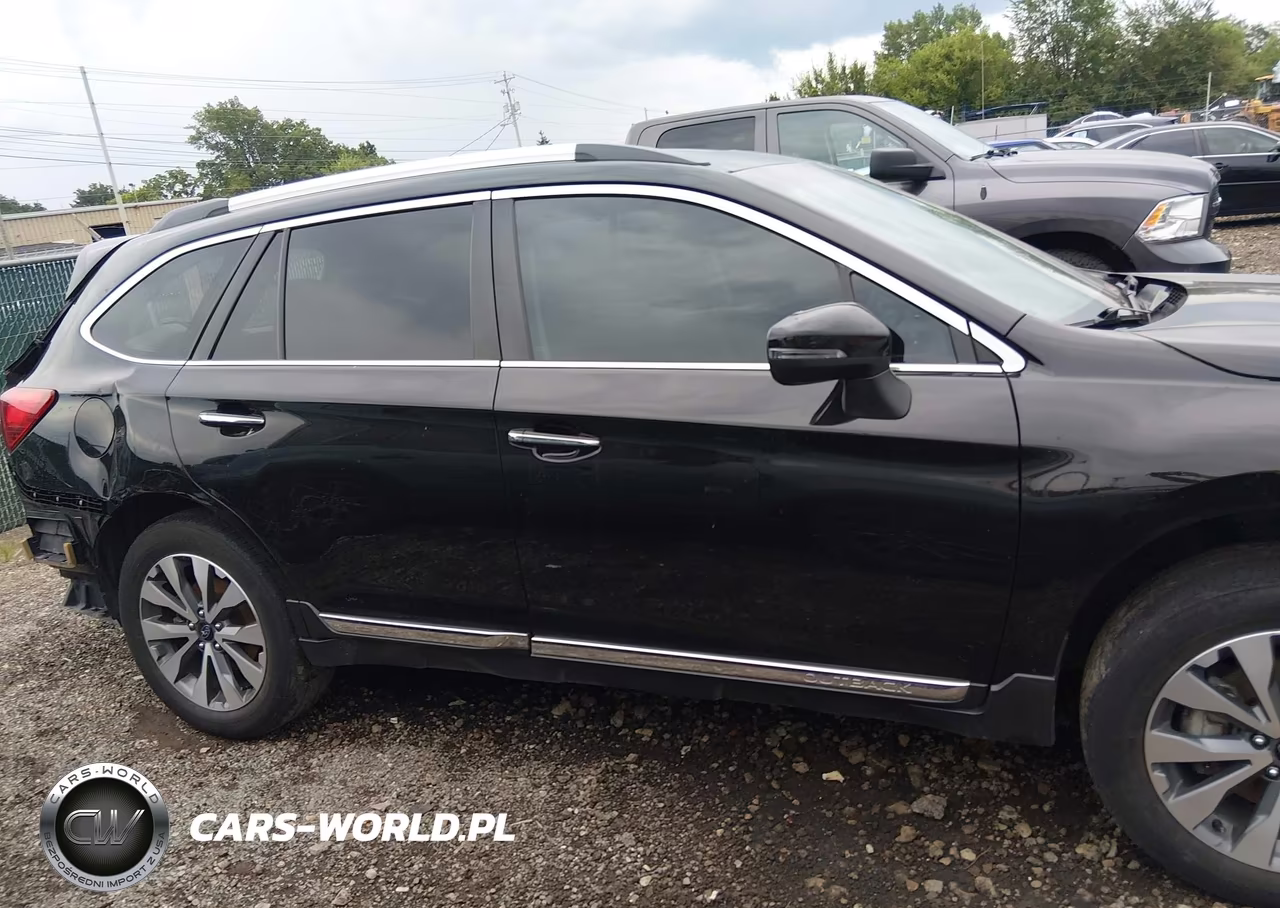 2019 Subaru Outback 3.6R Touring VIN:4S4BSETC2K3230125 - 13