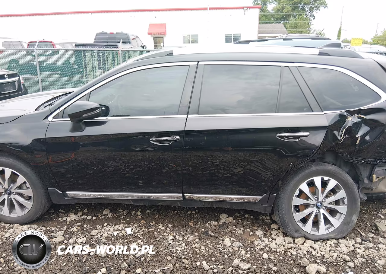 2019 Subaru Outback 3.6R Touring VIN:4S4BSETC2K3230125 - 14