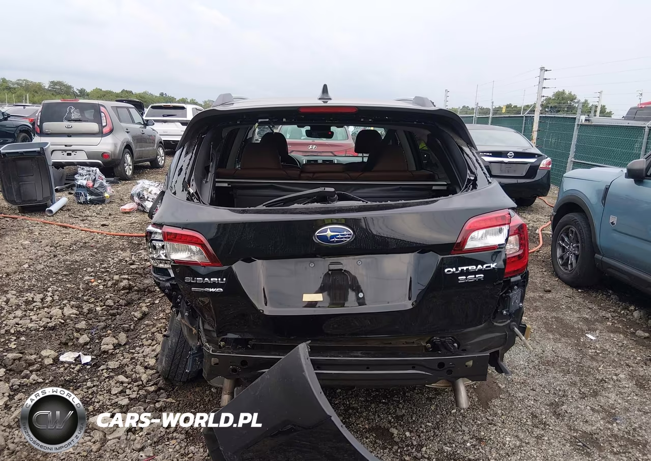 2019 Subaru Outback 3.6R Touring VIN:4S4BSETC2K3230125 - 16