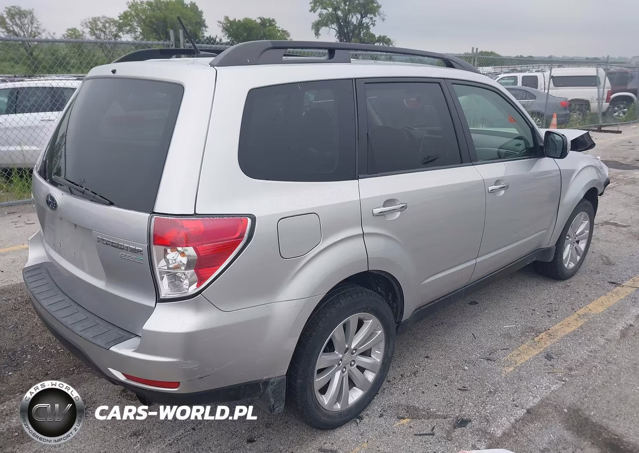 2011 Subaru Forester 2.5X Limited VIN:JF2SHAEC5BH709975 - 4