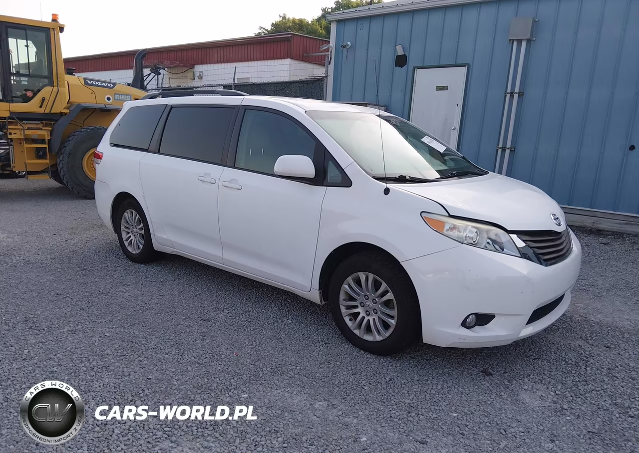 2011 Toyota Sienna Xle V6 – zdjęcie 1 z 16