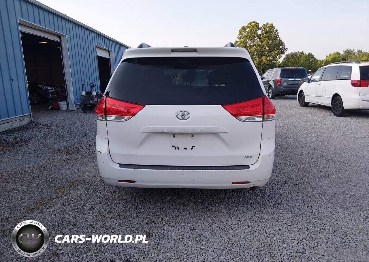2011 Toyota Sienna Xle V6 VIN:5TDYK3DC0BS014936 - 16