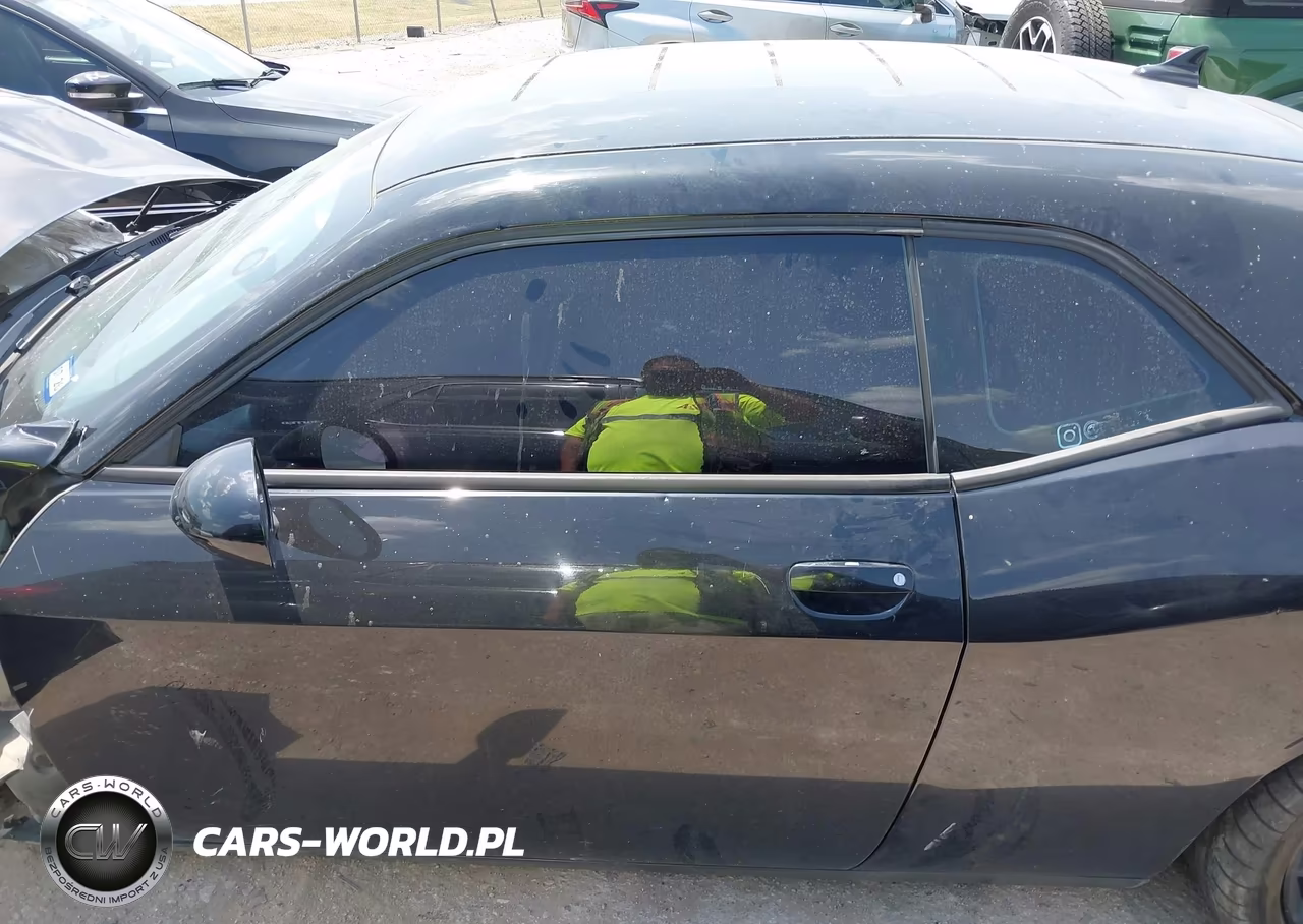 2016 Dodge Challenger R-T Plus VIN:2C3CDZBT7GH218301 - 14