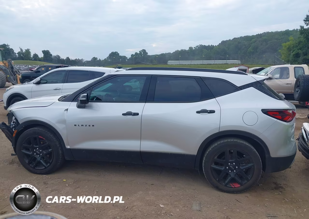 2021 Chevrolet Blazer Fwd 3Lt VIN:3GNKBDR42MS529679 - 14