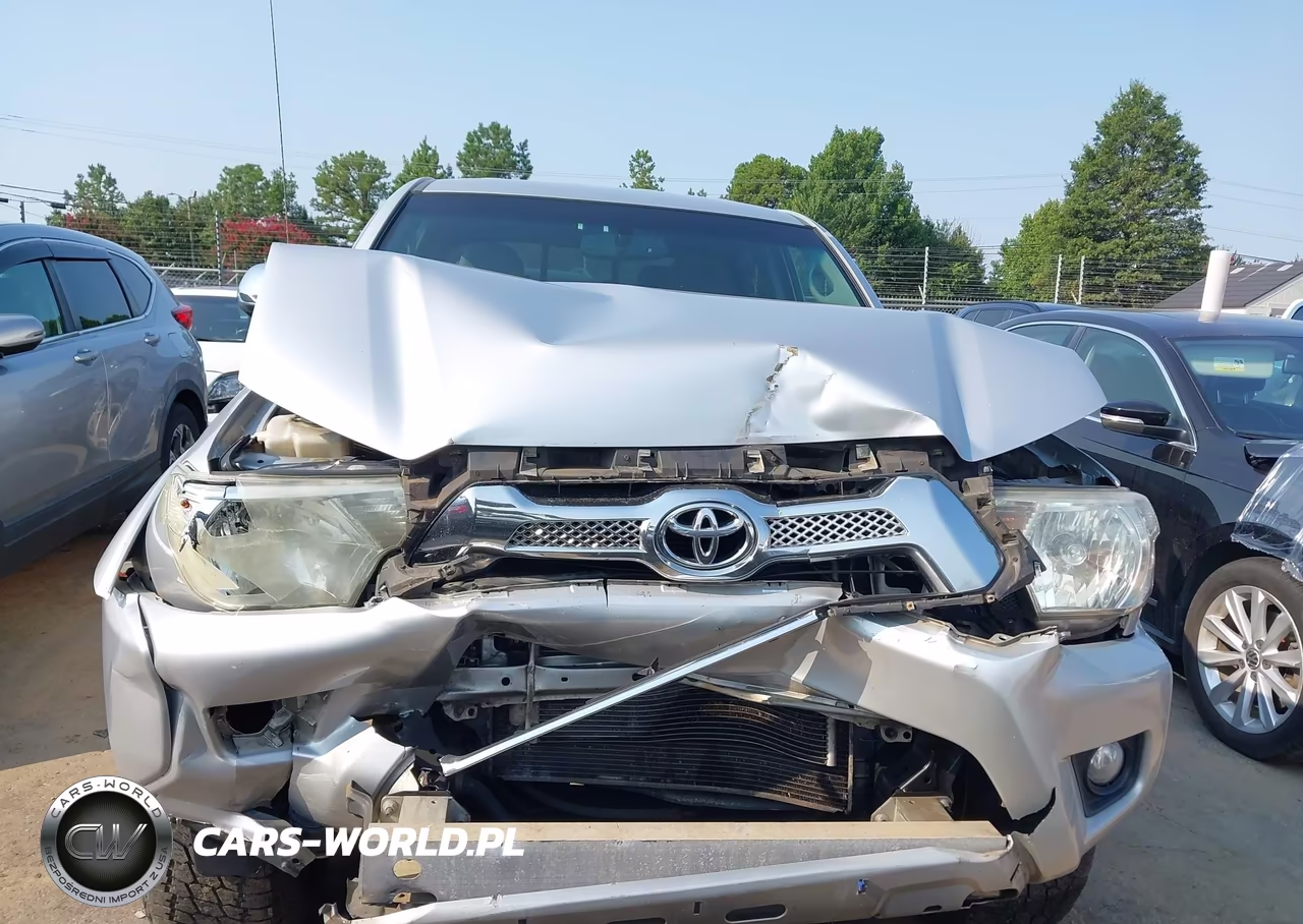 2012 Toyota Tacoma Base V6 VIN:5TFLU4EN5CX027686 - 12