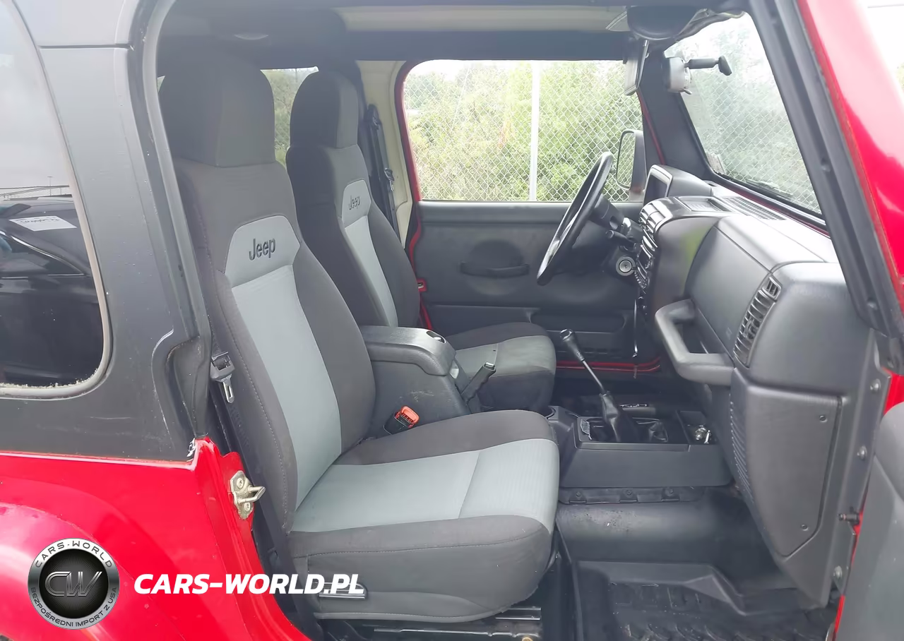 2005 Jeep Wrangler X VIN:1J4FA39S95P372619 - 5