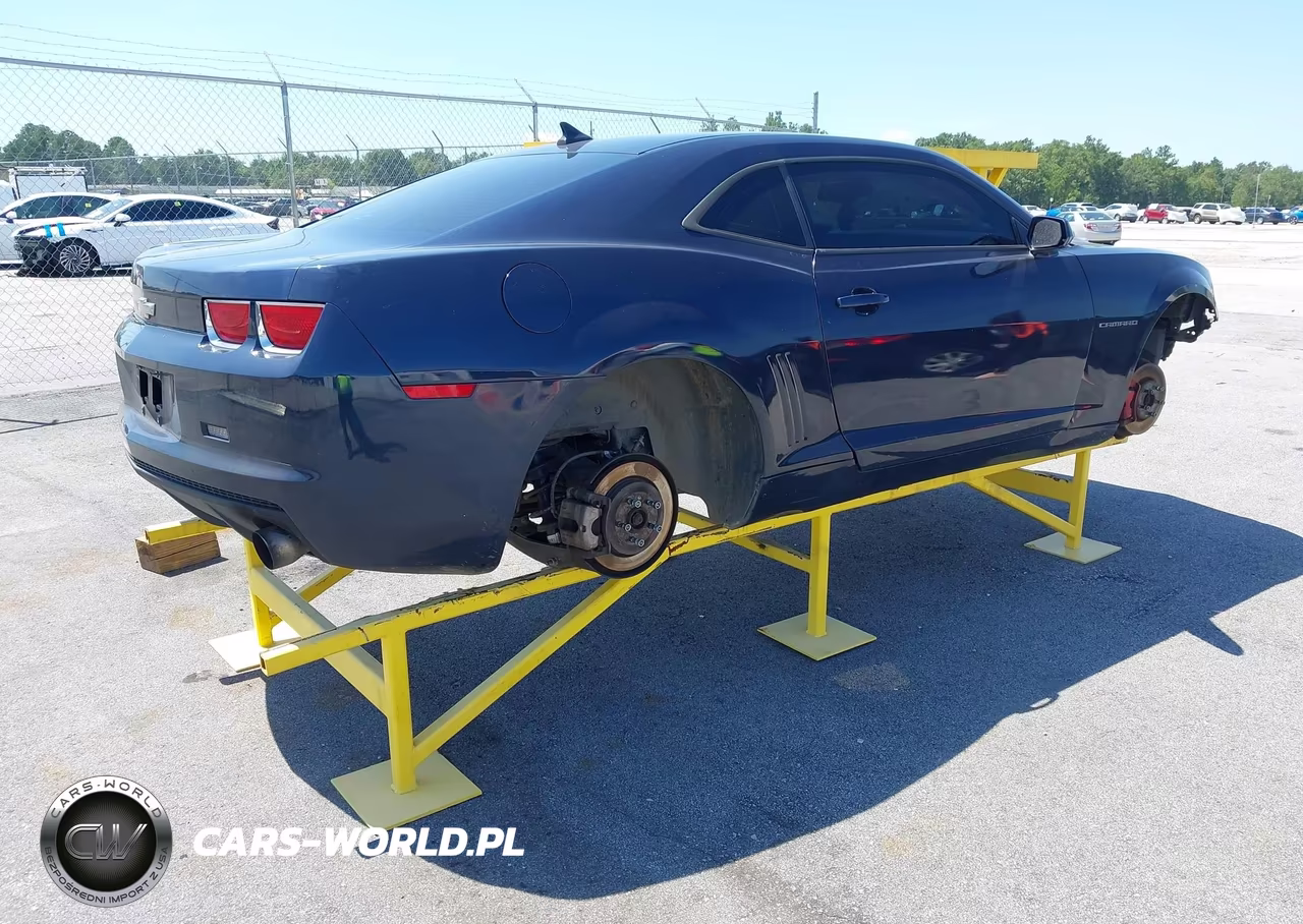 2011 Chevrolet Camaro 2Ls VIN:2G1FA1ED1B9129696 - 4