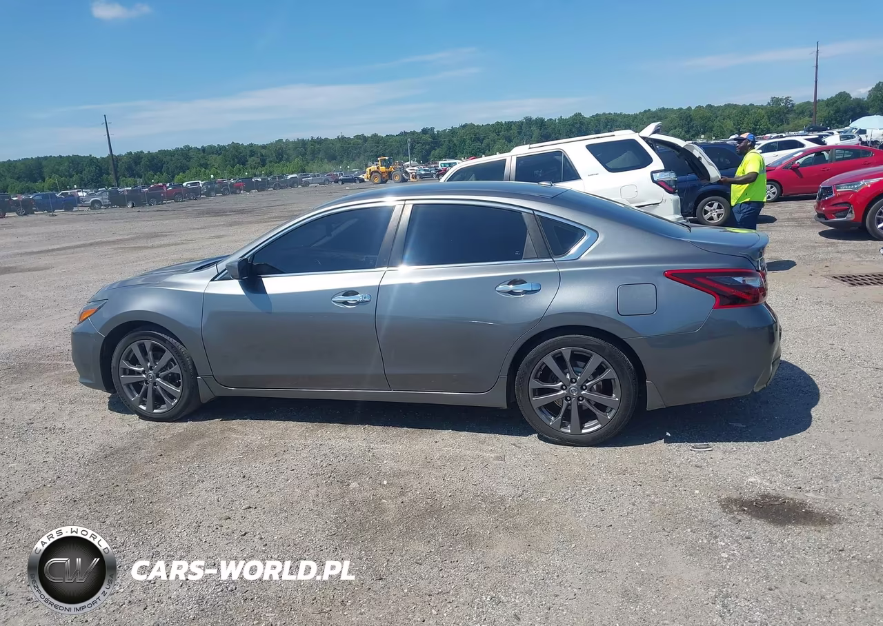 2018 Nissan Altima 2.5 Sr VIN:1N4AL3AP3JC267440 - 14