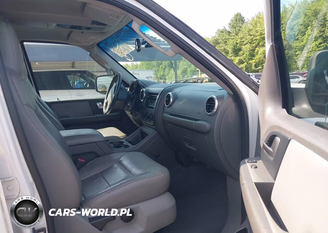 2003 Ford Expedition Xlt VIN:1FMPU16W93LA53072 - 5