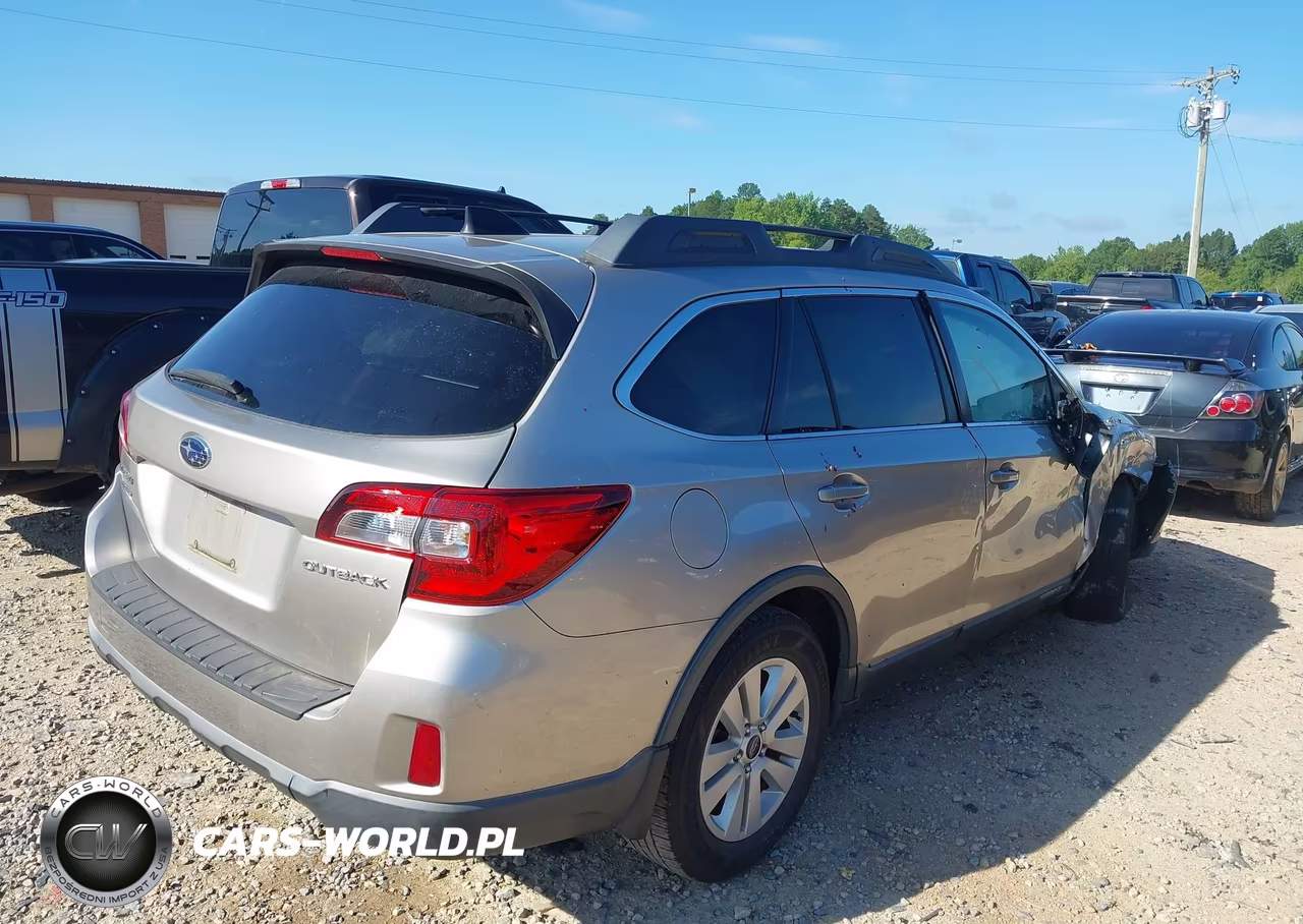 2016 Subaru Outback 2.5I Premium VIN:4S4BSBHC4G3319497 - 4