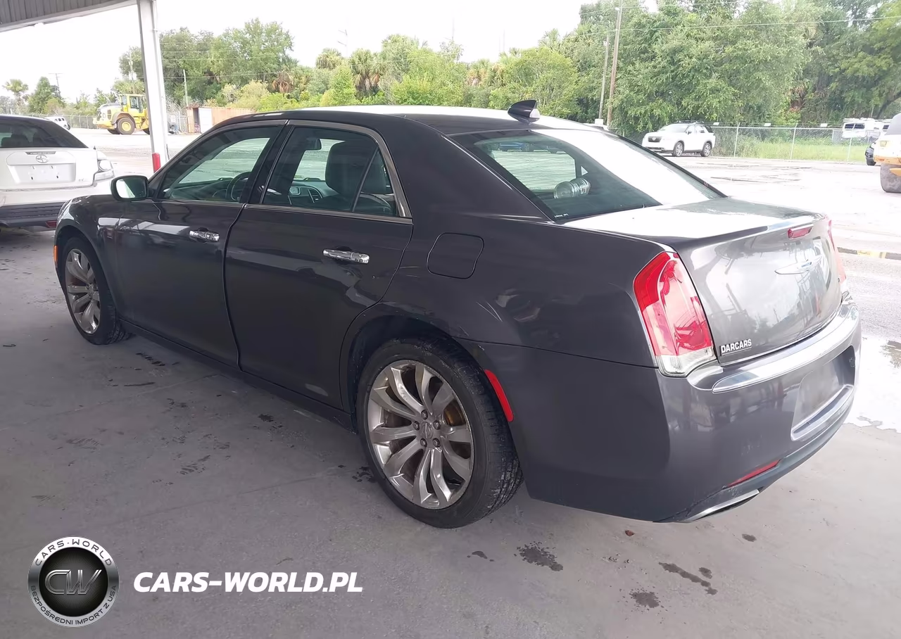 2018 Chrysler 300 Limited VIN:2C3CCAEG5JH129952 - 3