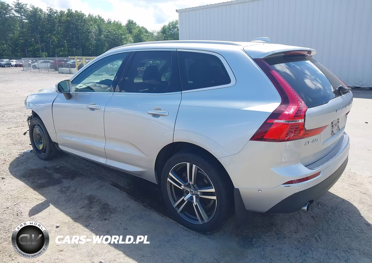 2018 Volvo Xc60 T6 Momentum VIN:LYVA22RK7JB101040 - 3