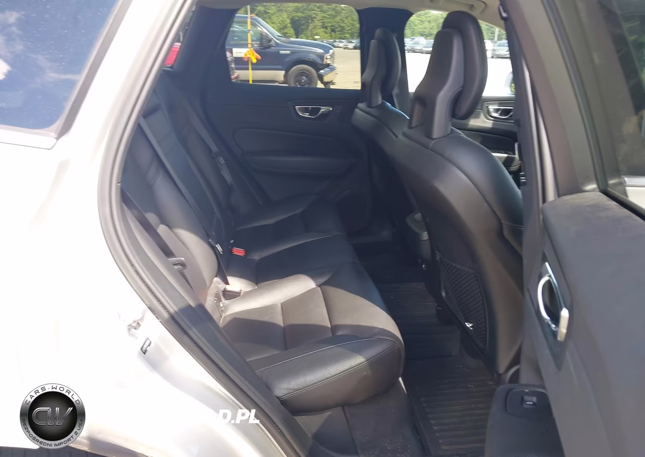 2018 Volvo Xc60 T6 Momentum VIN:LYVA22RK7JB101040 - 8