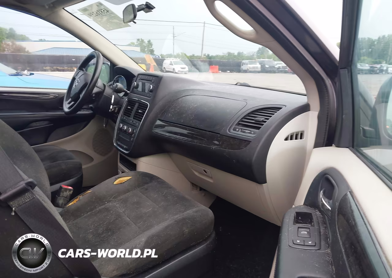 2016 Dodge Grand Caravan American Value Pkg VIN:2C4RDGBG9GR364660 - 5