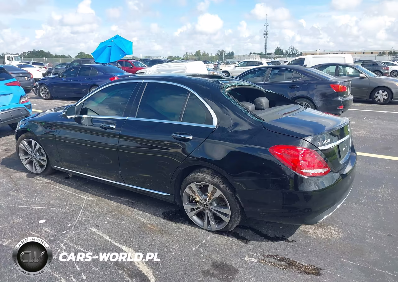 2018 Mercedes-Benz C 300 VIN:WDDWF4JB6JR412197 - 3