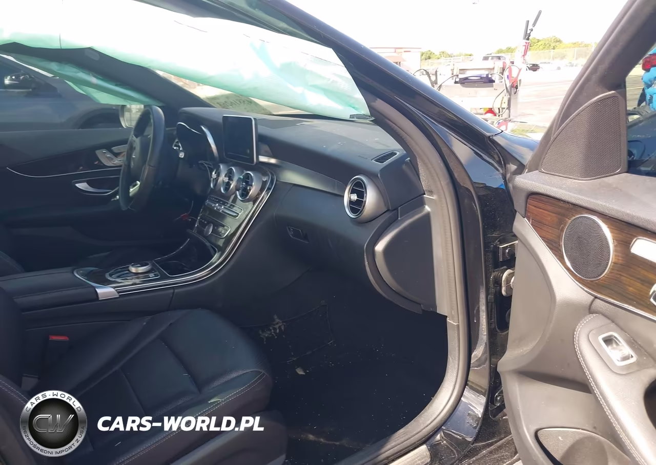 2018 Mercedes-Benz C 300 VIN:WDDWF4JB6JR412197 - 5