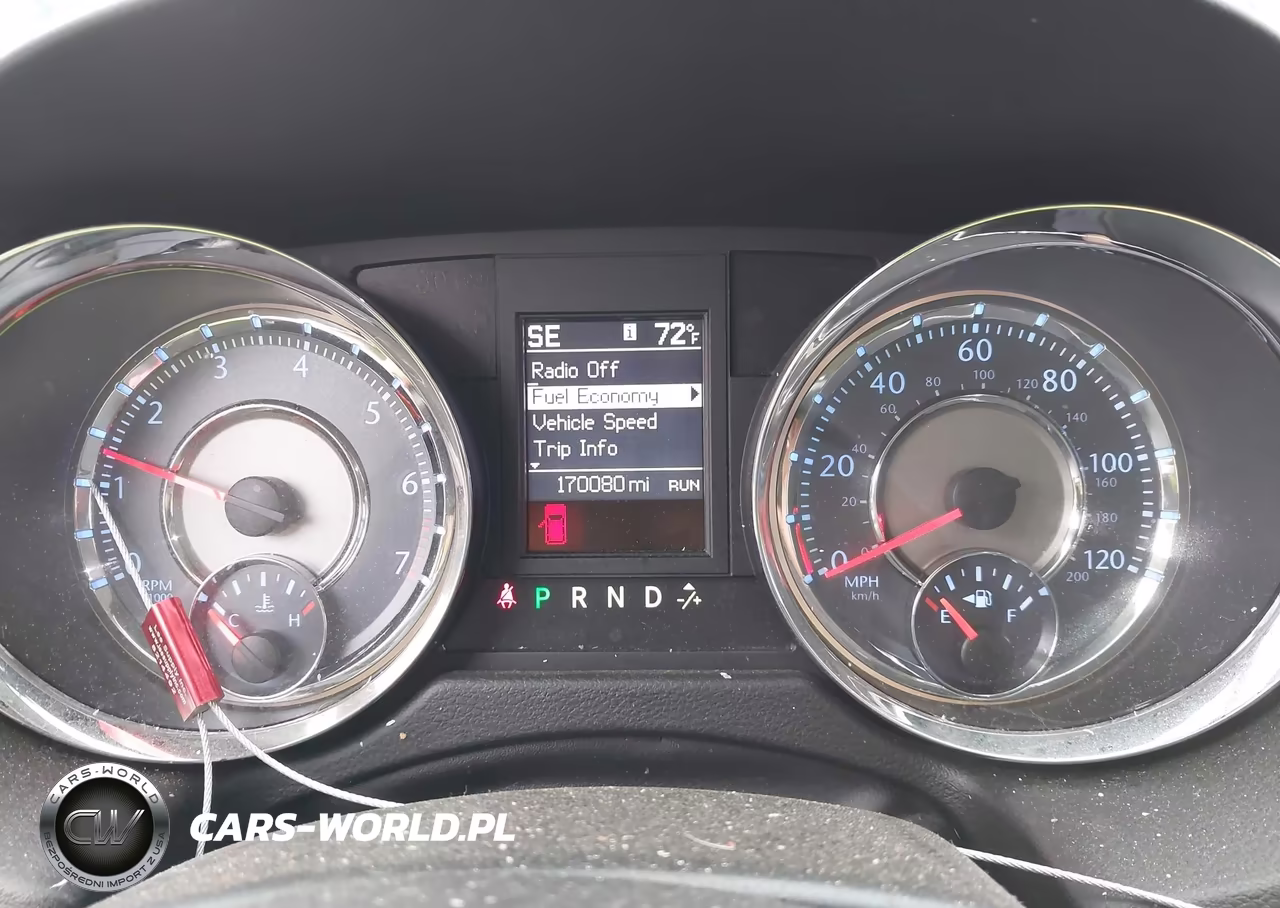 2014 Chrysler Town & Country Touring VIN:2C4RC1BGXER233928 - 7