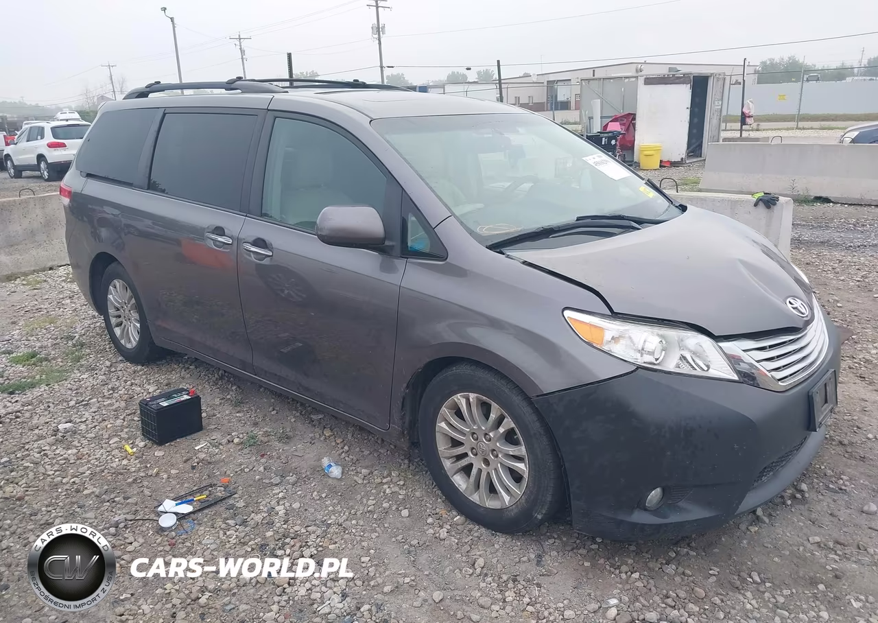 2011 Toyota Sienna Xle V6 – zdjęcie 1 z 16