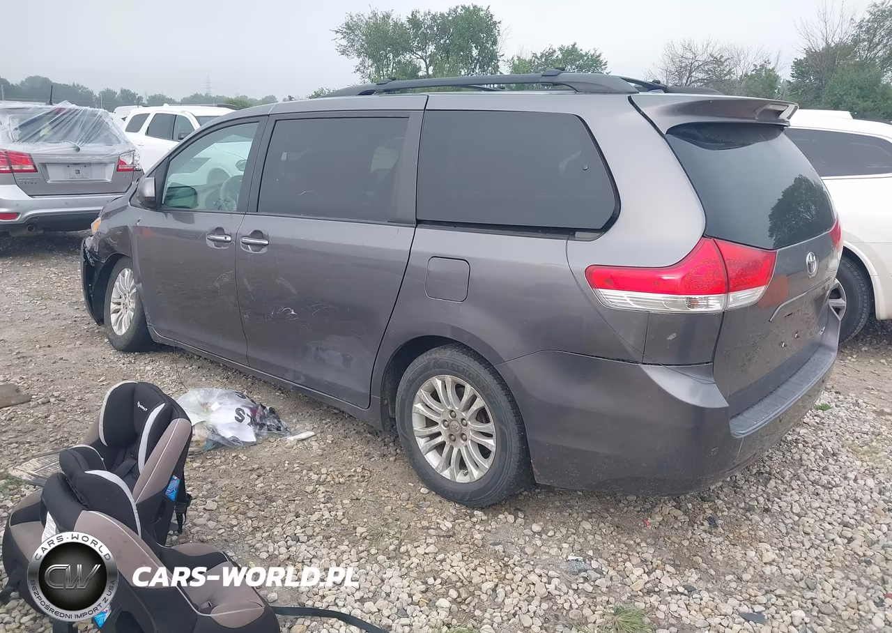2011 Toyota Sienna Xle V6 VIN:5TDYK3DC3BS021072 - 3