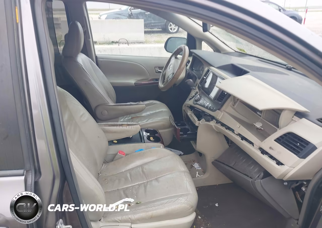 2011 Toyota Sienna Xle V6 VIN:5TDYK3DC3BS021072 - 5