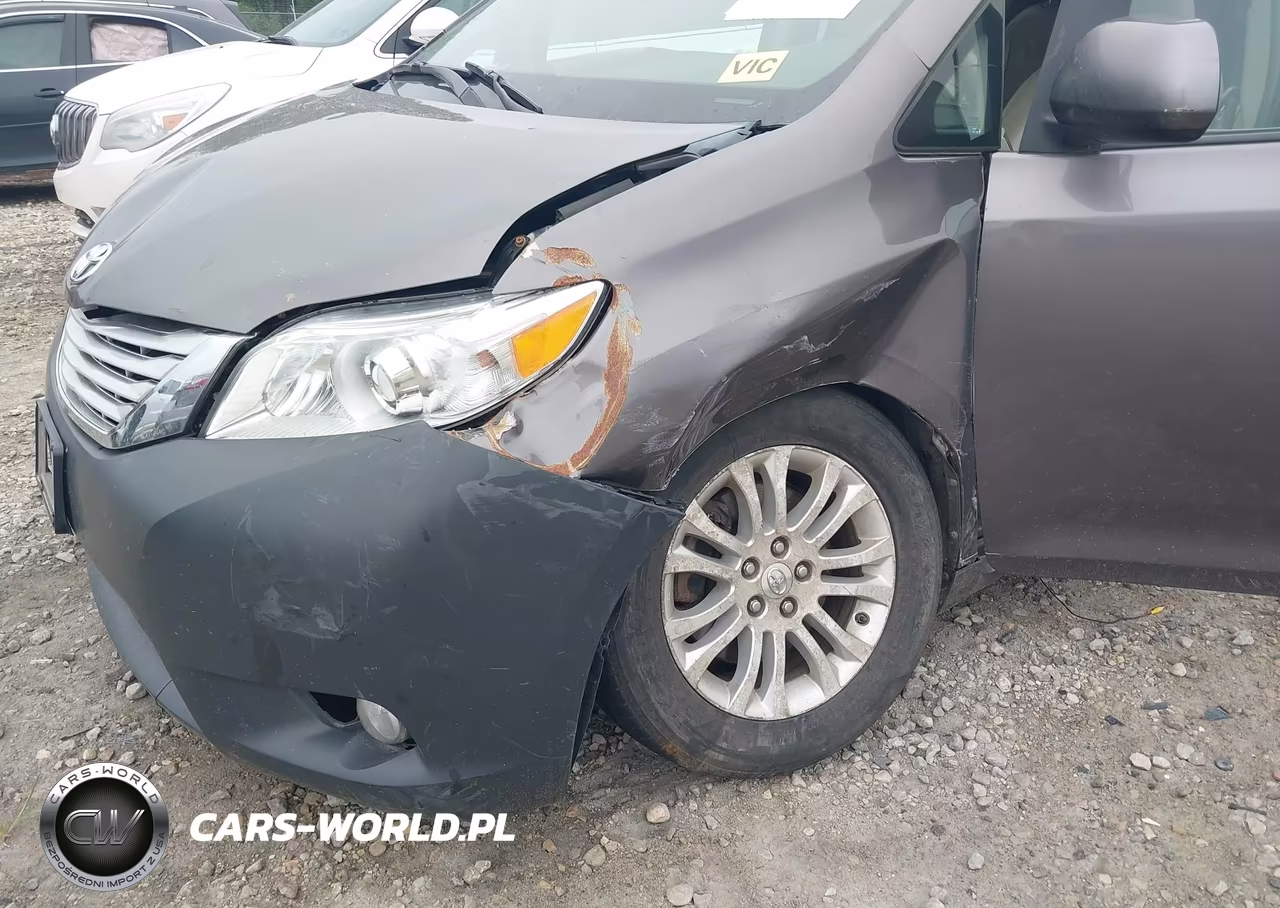 2011 Toyota Sienna Xle V6 VIN:5TDYK3DC3BS021072 - 6