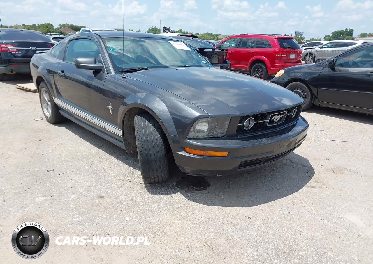 2007 Ford Mustang V6 Deluxe-V6 Premium – zdjęcie 1 z 11