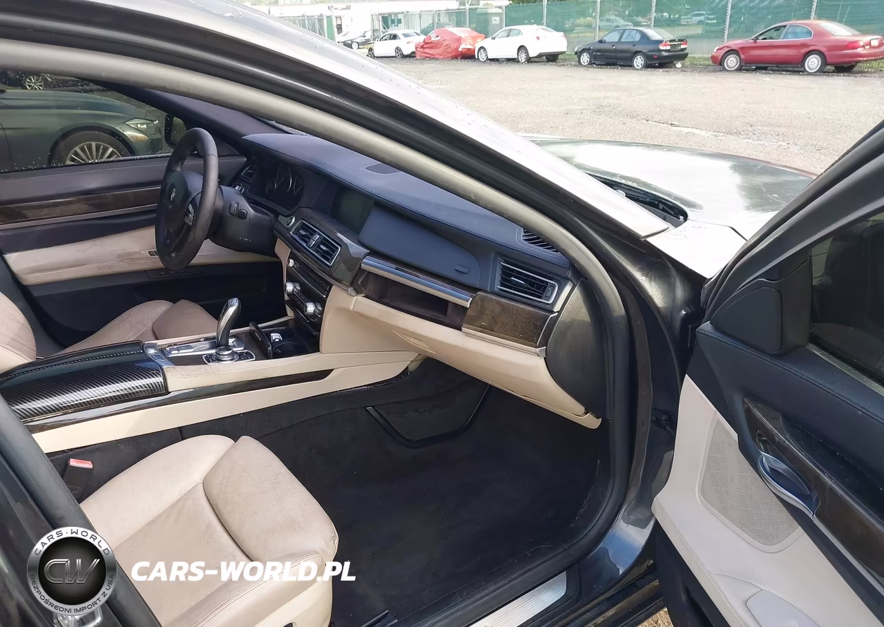 2012 BMW 740I VIN:WBAKA4C59CDS99387 - 5