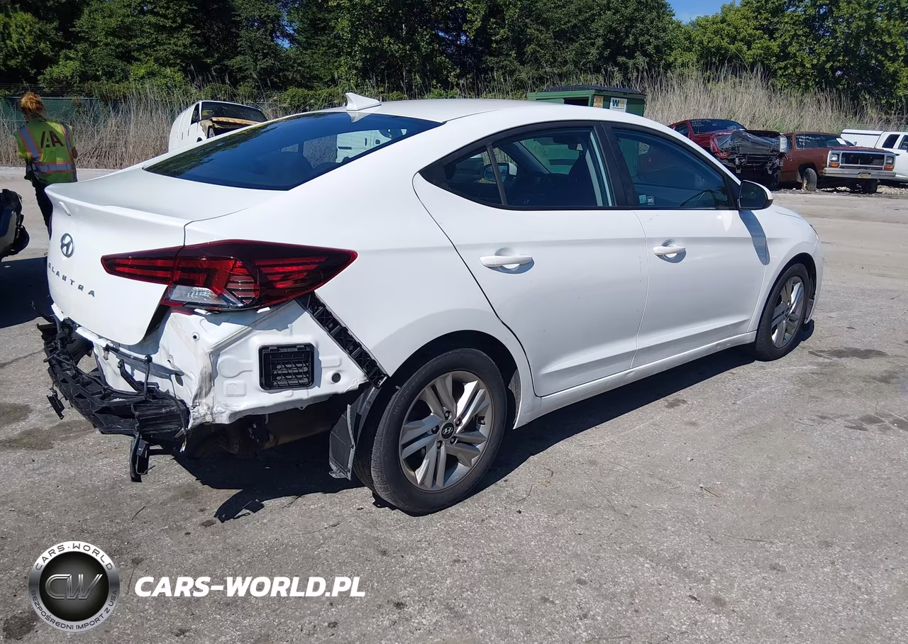 2020 Hyundai Elantra Sel VIN:5NPD84LF2LH621555 - 4