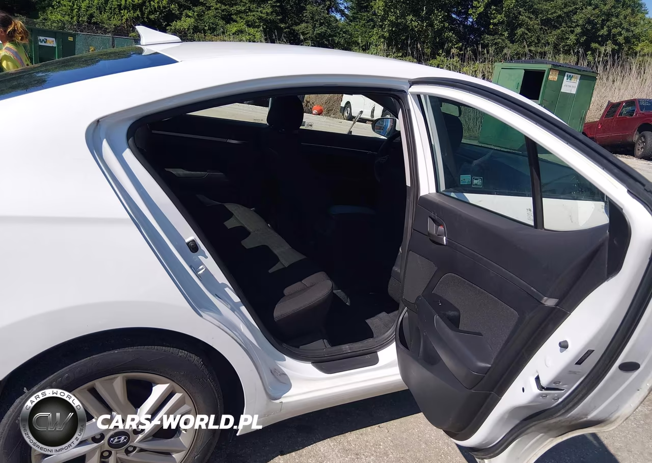 2020 Hyundai Elantra Sel VIN:5NPD84LF2LH621555 - 8