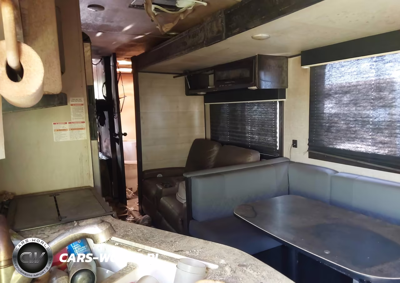 2023 Jayco Jay Flight VIN:1UJBC0BR6P17S0239 - 8
