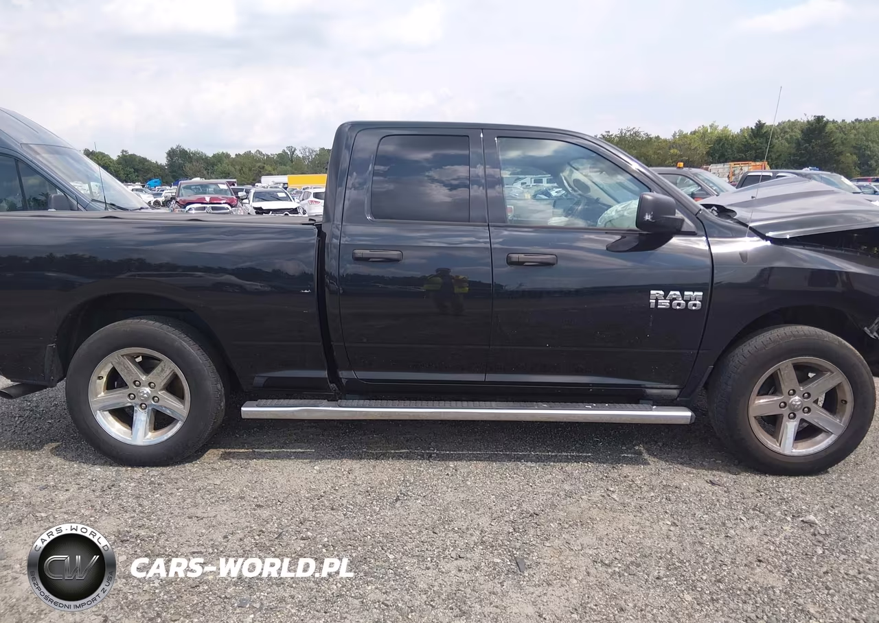 2017 Ram 1500 Express 4X4 6'4 Box VIN:1C6RR7FG1HS596432 - 14
